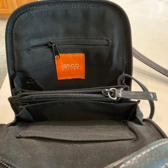 Small Leather Purse with shoulder strap - Picture 5 of 5